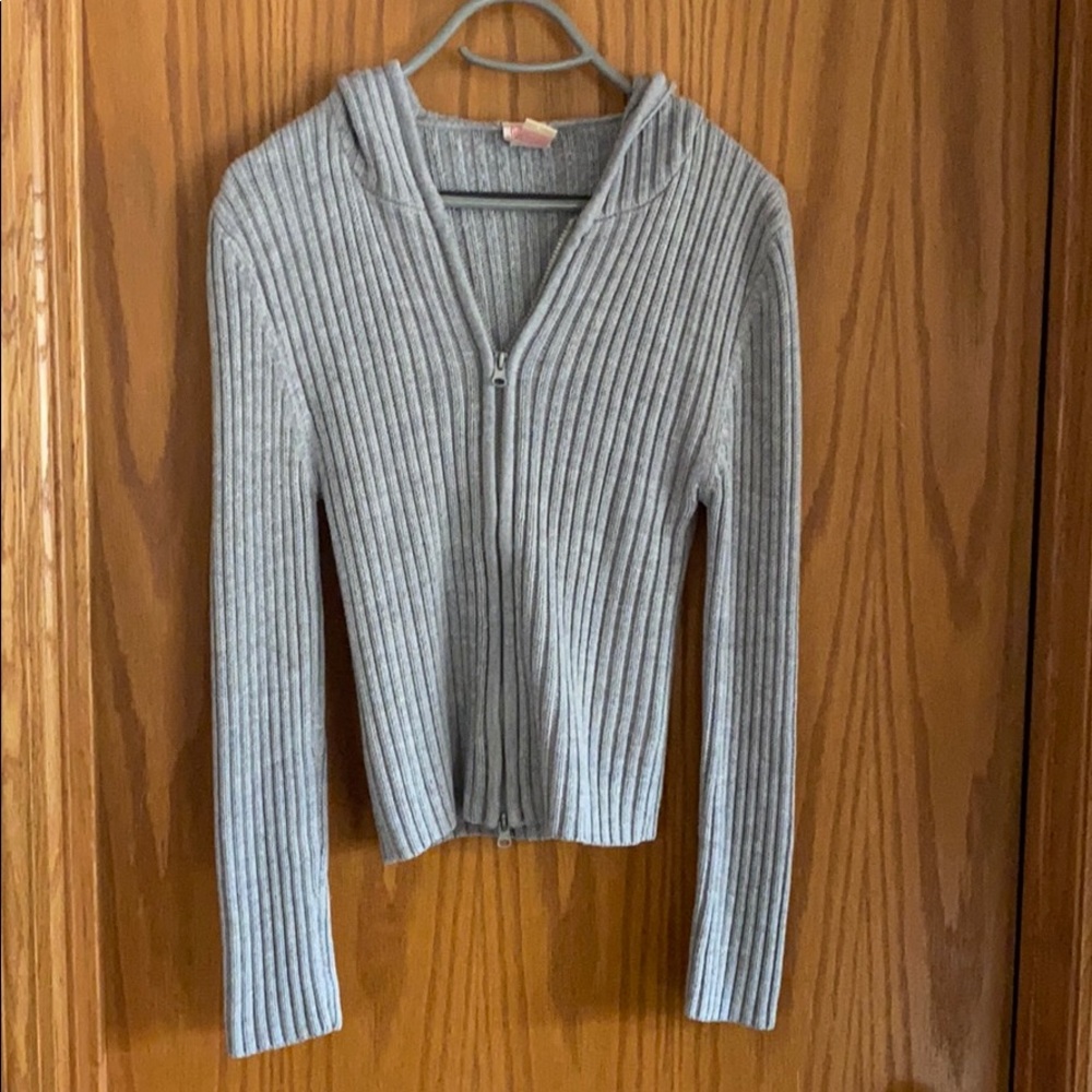 Cute full zip sweater
